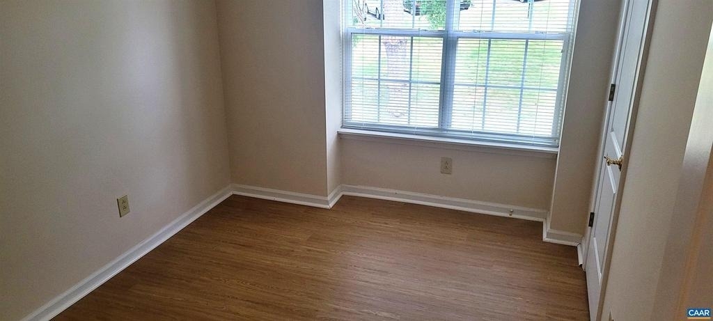 1356 Villa Way - Photo 21