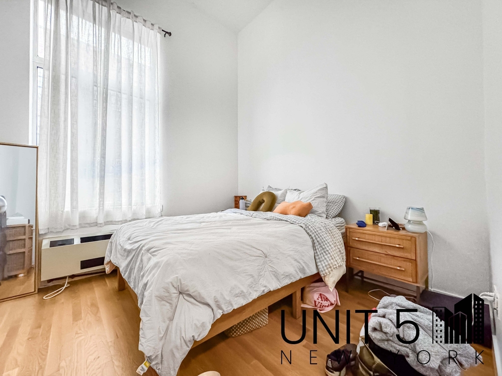 342 Eldert Street - Photo 7