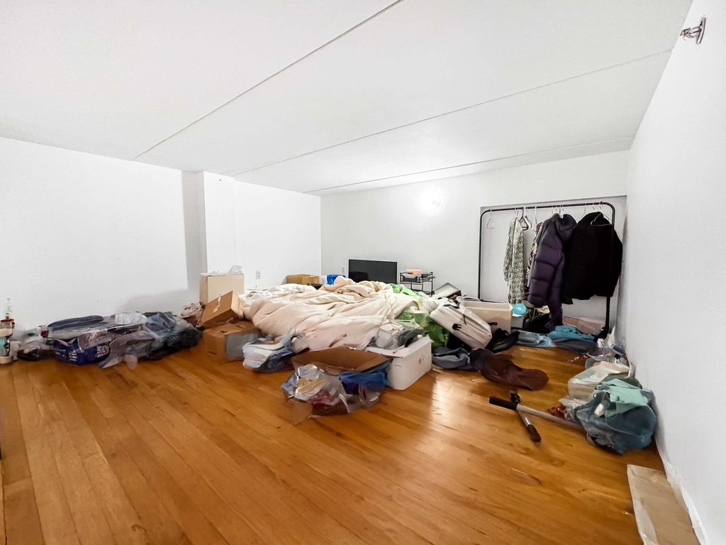 342 Eldert Street - Photo 8