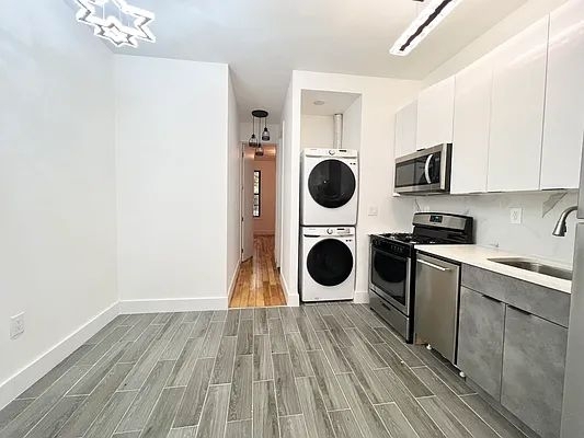 640 Kosciuszko Street - Photo 3