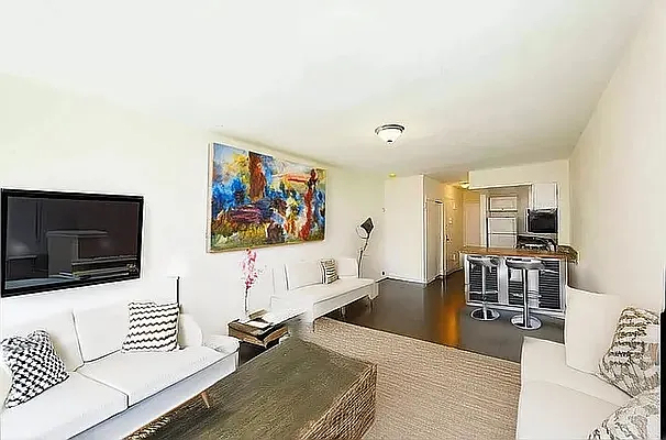 342 East 55th Street - Photo 0