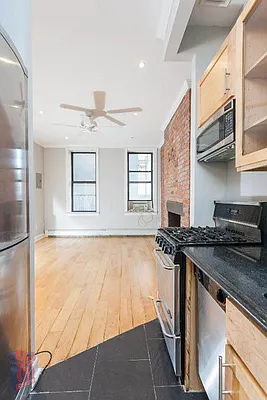 42 Avenue B - Photo 4