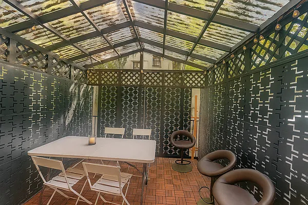 334 East 6th Street - Photo 2