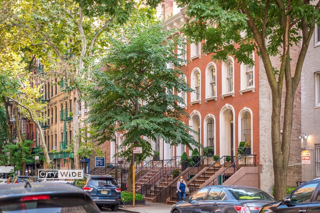 216 East 85th Street - Photo 3