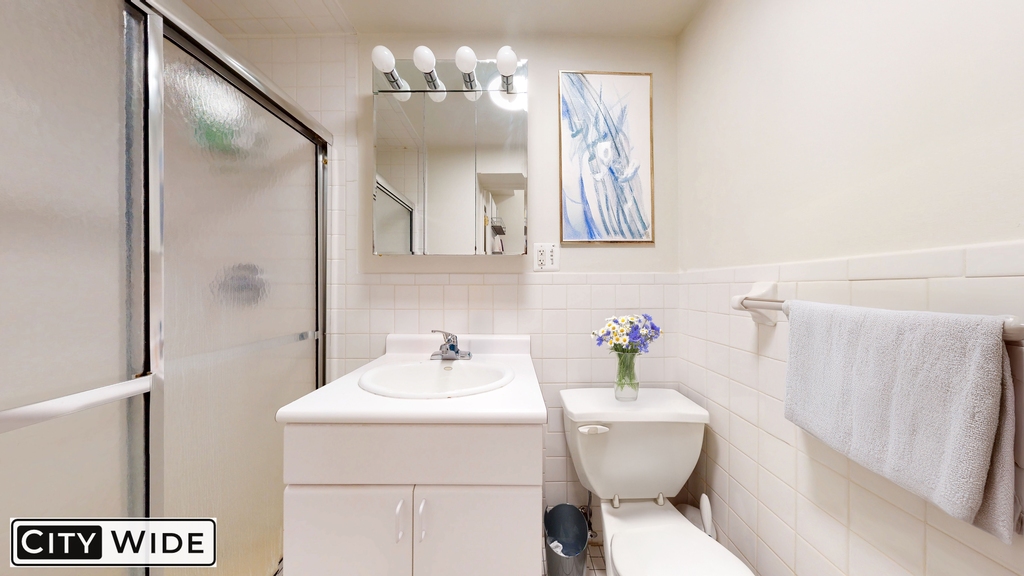 216 East 85th Street - Photo 2
