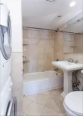 279 East 10th Street - Photo 1