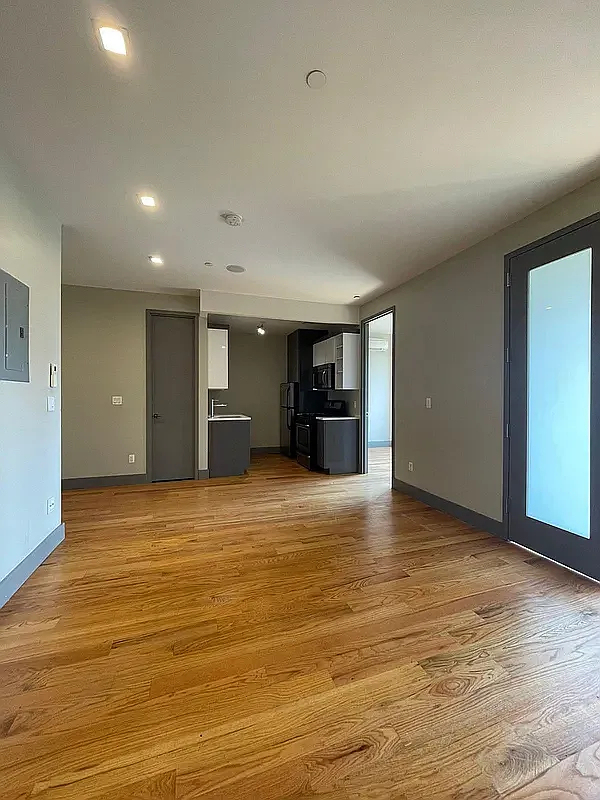 337 Melrose Street - Photo 0