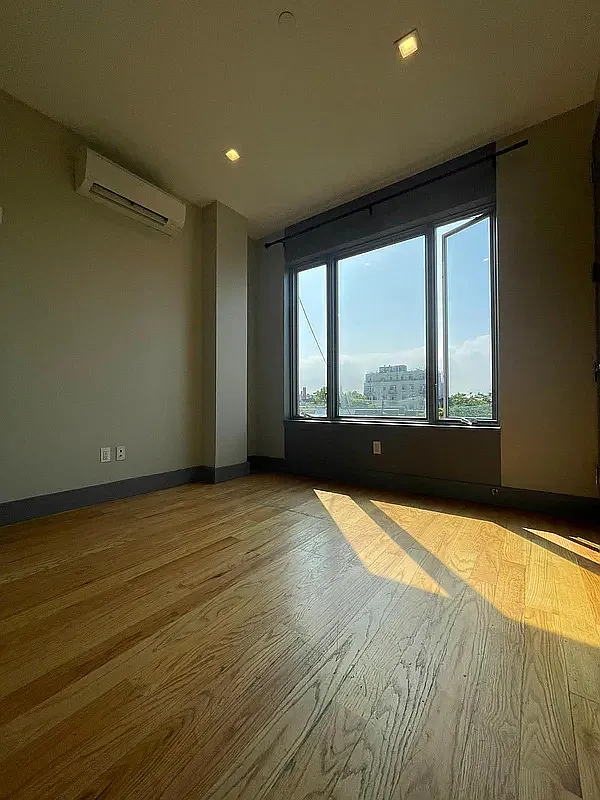 337 Melrose Street - Photo 2