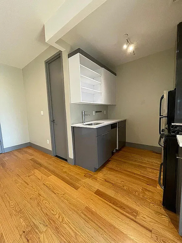 337 Melrose Street - Photo 7