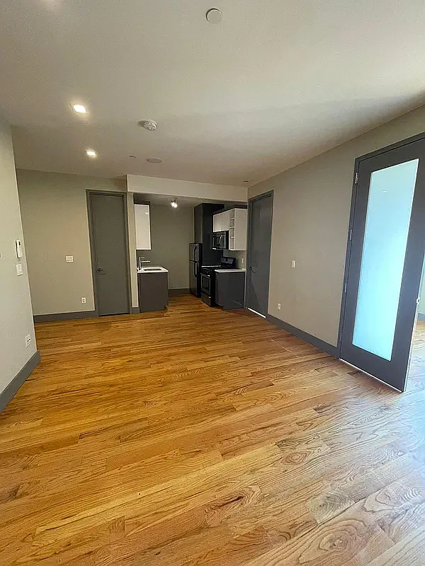 337 Melrose Street - Photo 8