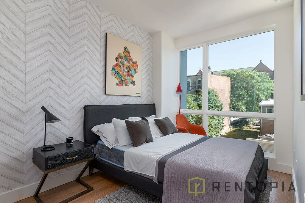 824 Lexington Avenue - Photo 4