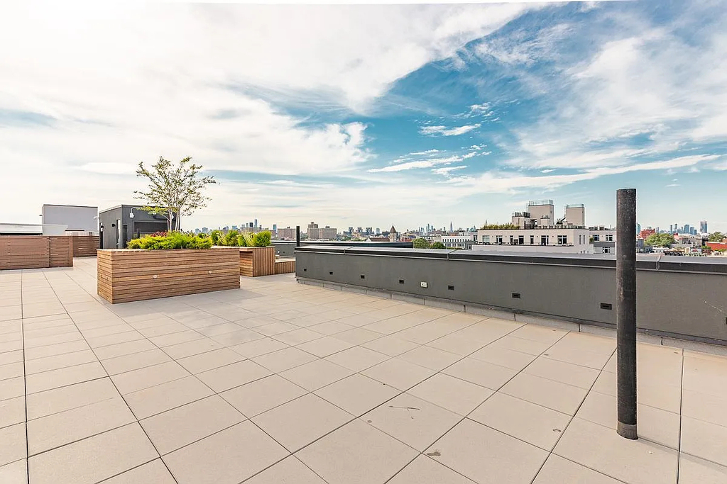 824 Lexington Avenue - Photo 15
