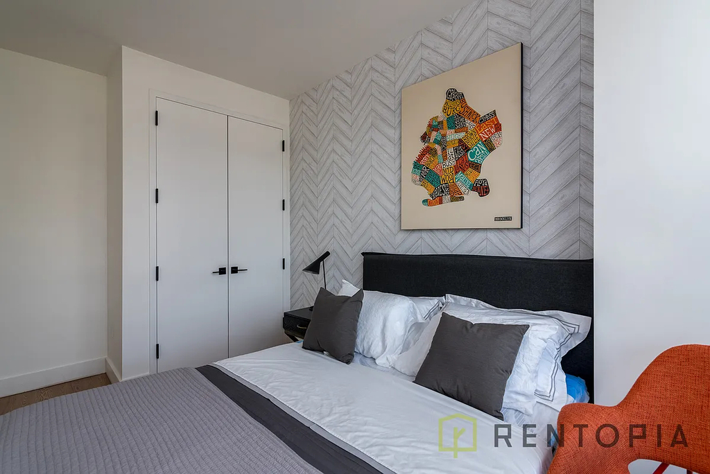 824 Lexington Avenue - Photo 3