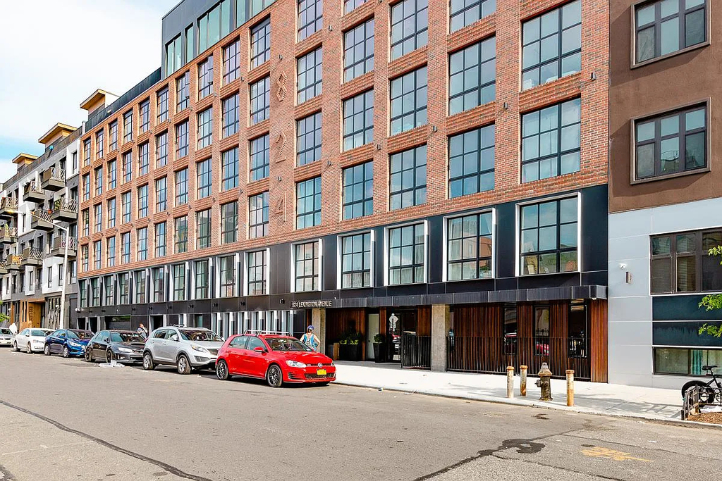 824 Lexington Avenue - Photo 8