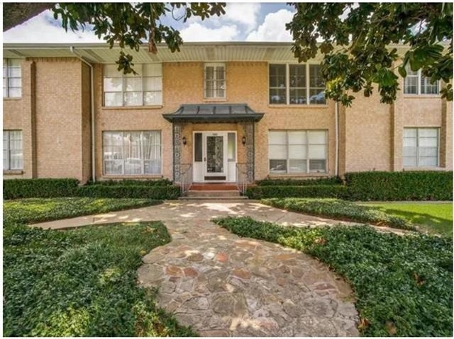 8604 Baltimore Drive - Photo 2