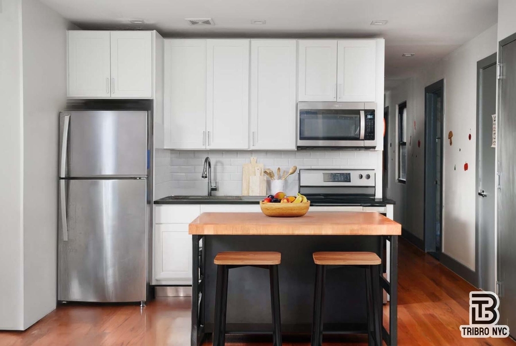 143 Greene Avenue - Photo 1