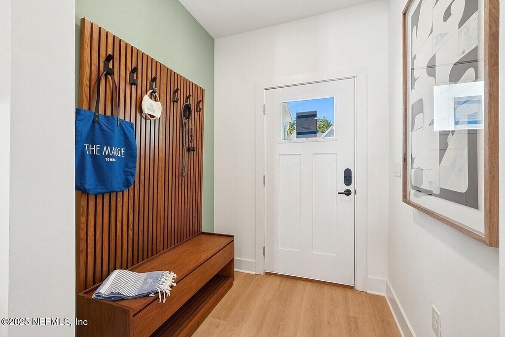3730 Dupont Avenue - Photo 2