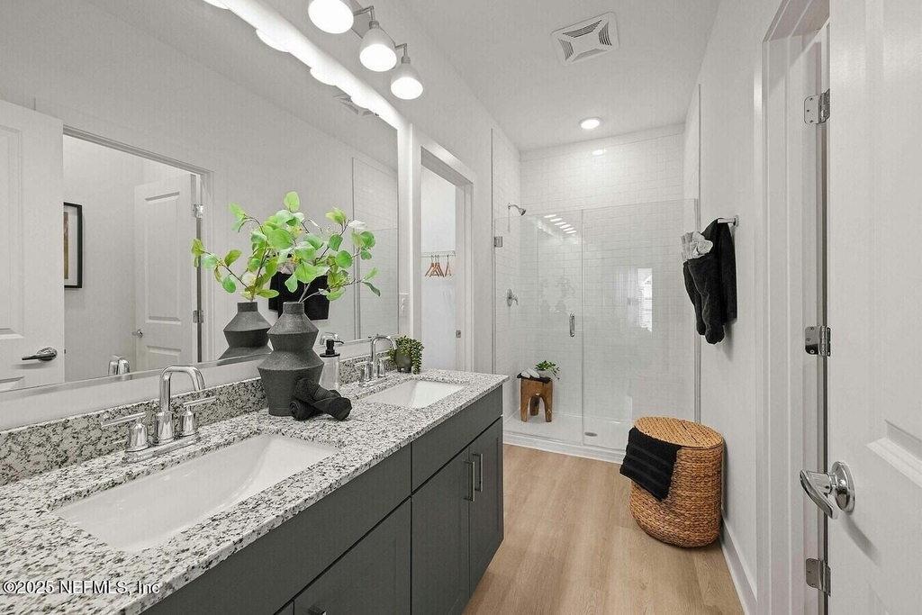 3730 Dupont Avenue - Photo 24