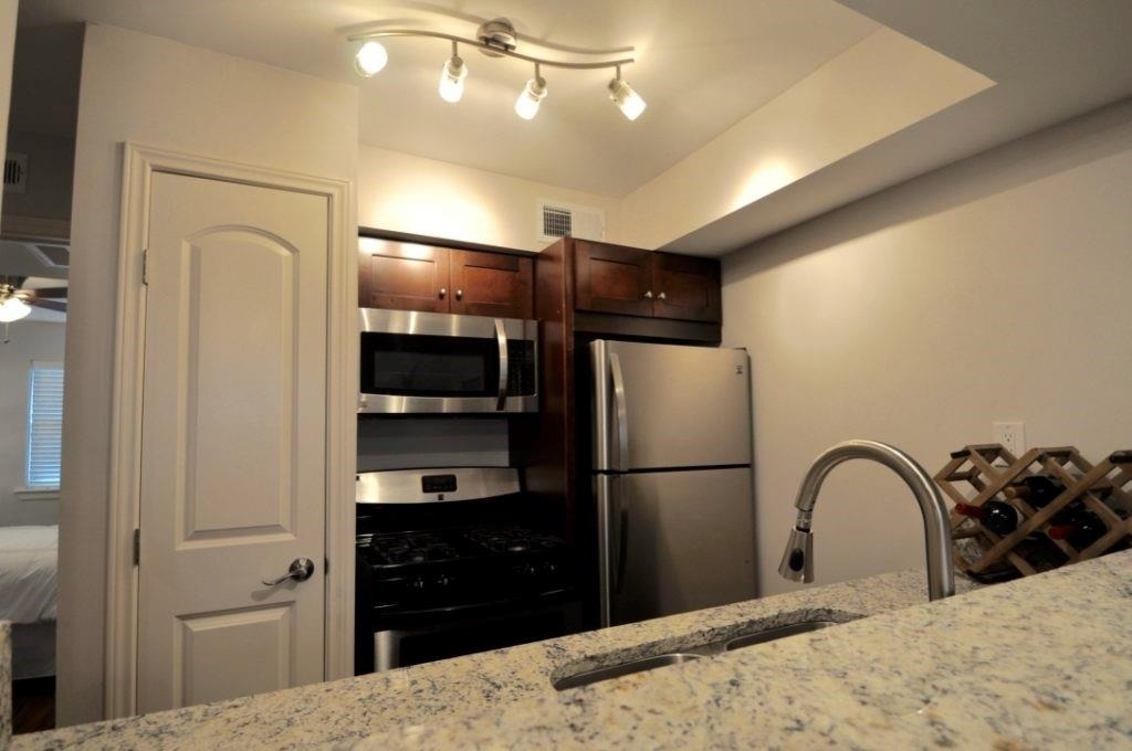 4903-4911 Junius St - Photo 3