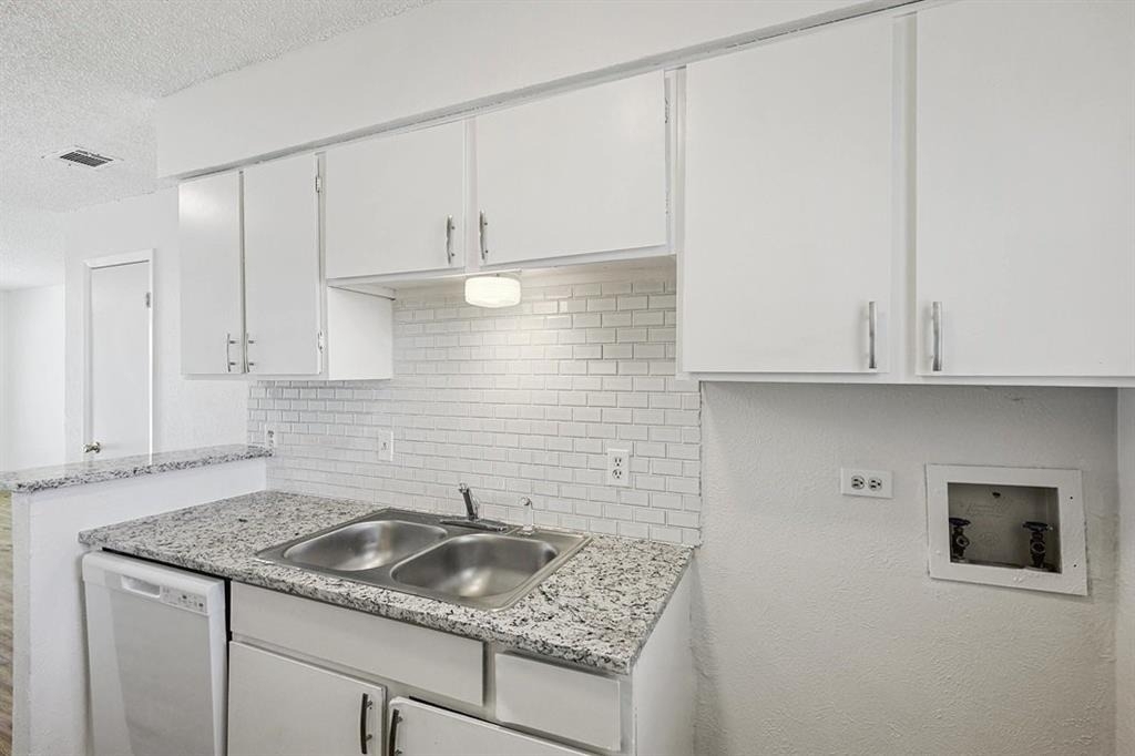 313-319 Rose St - Photo 8
