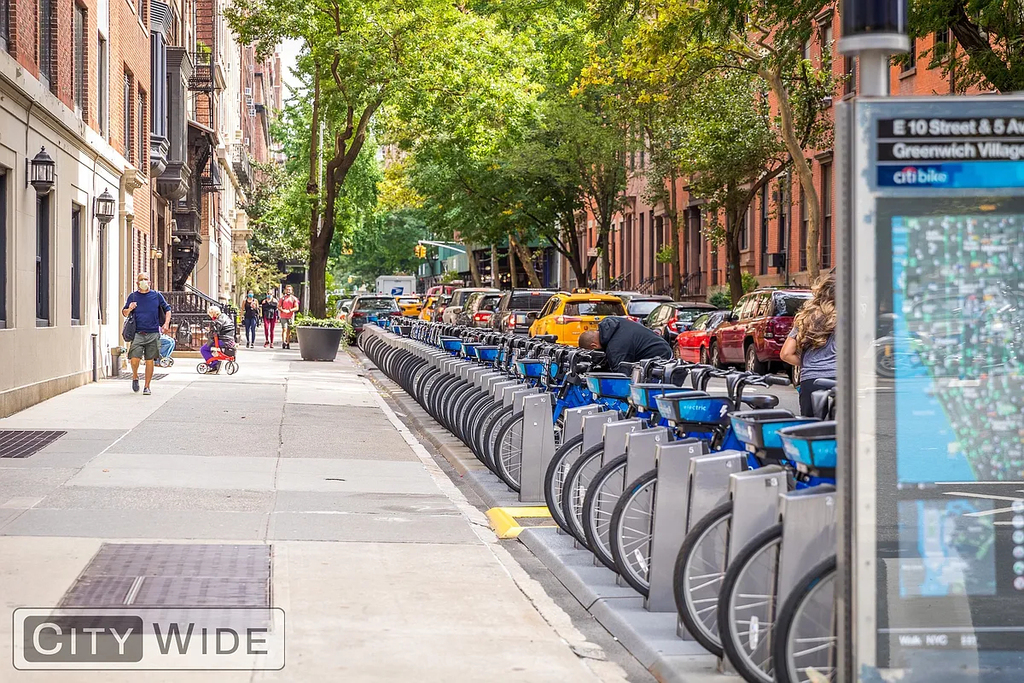 328 East 14th Street - Photo 2
