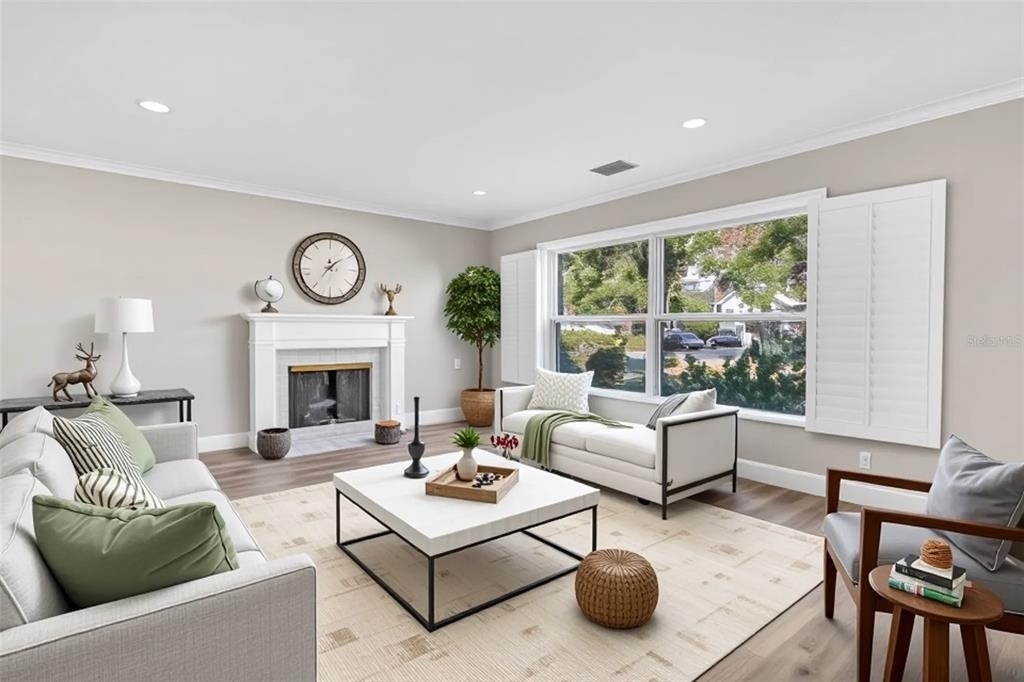 216 S Shore Crest Drive - Photo 2