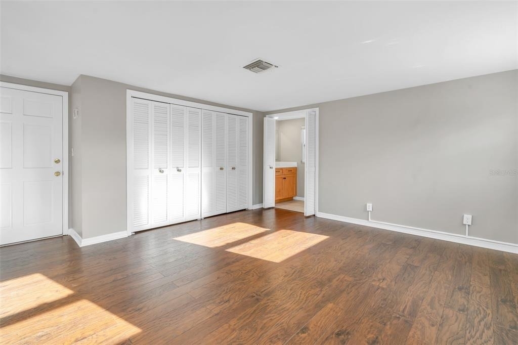216 S Shore Crest Drive - Photo 14
