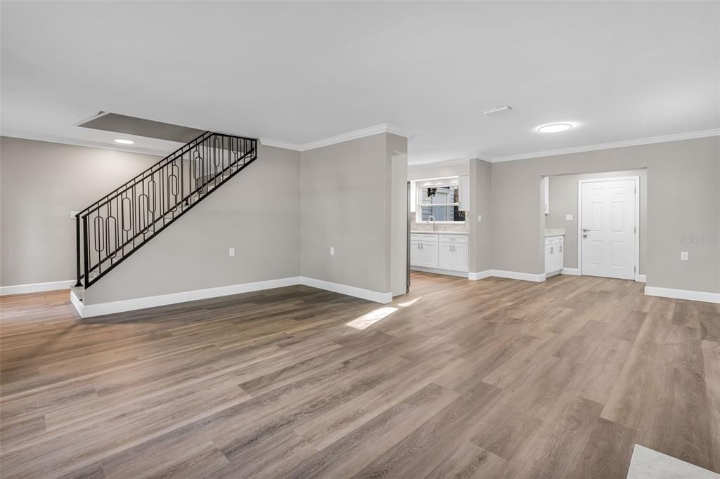 216 S Shore Crest Drive - Photo 4