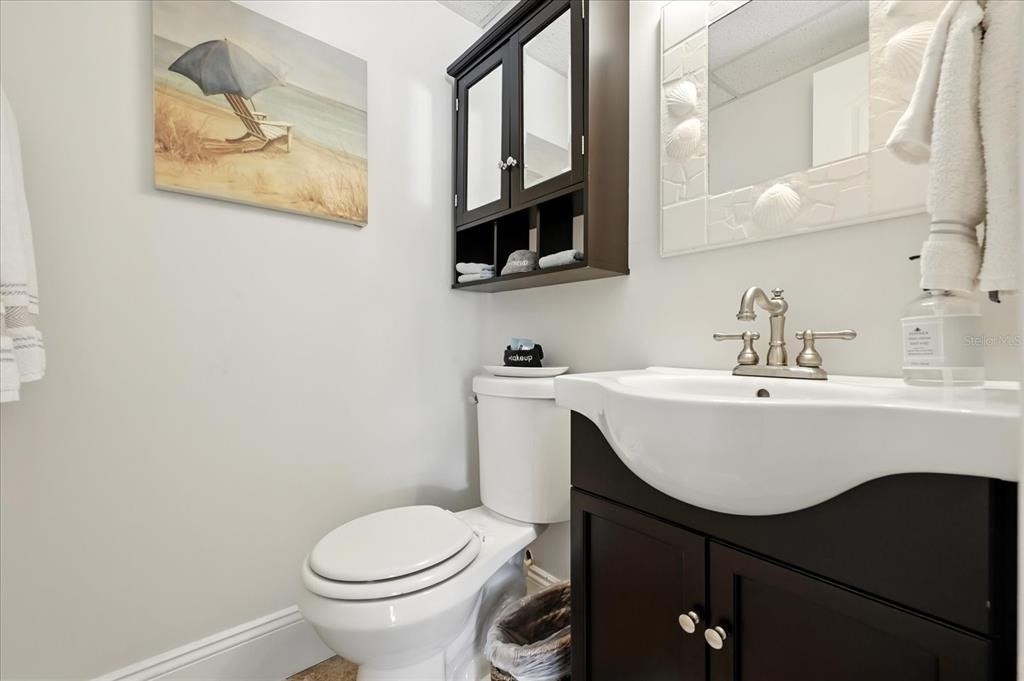 235 10th Avenue Ne - Photo 48