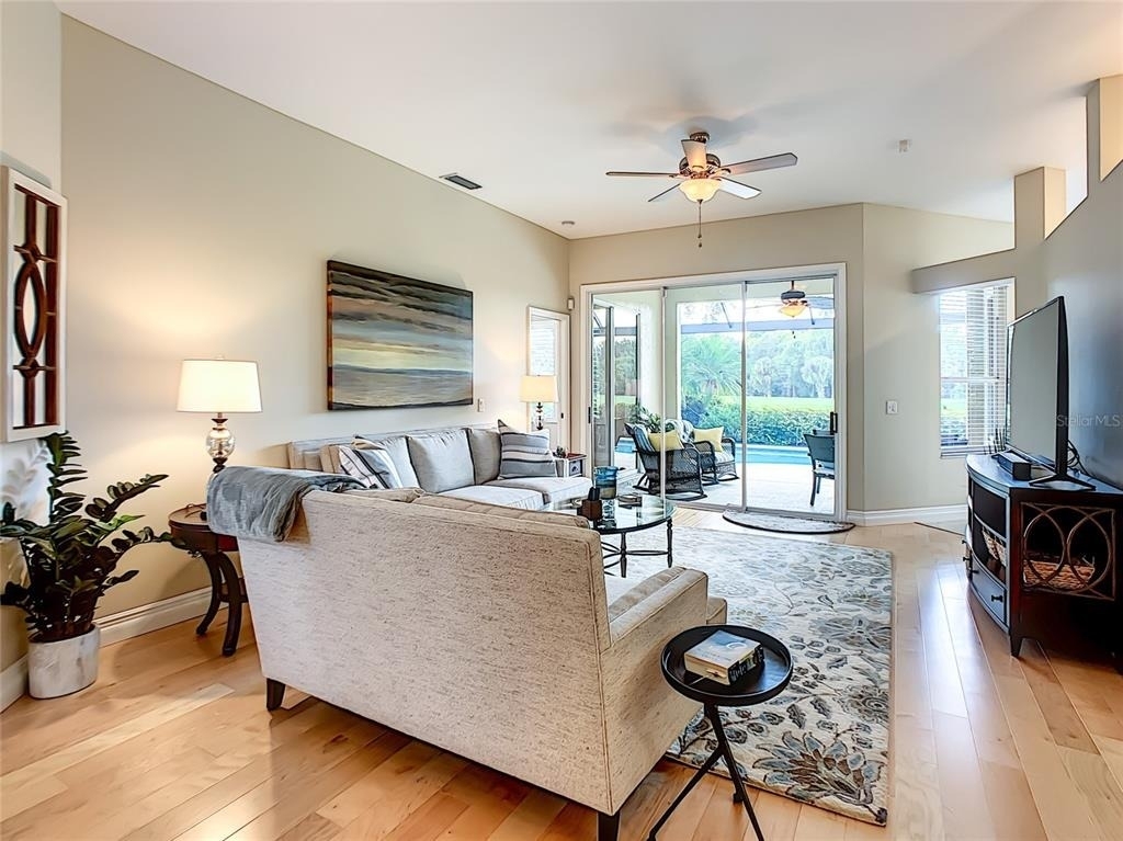 539 Fallbrook Drive - Photo 8