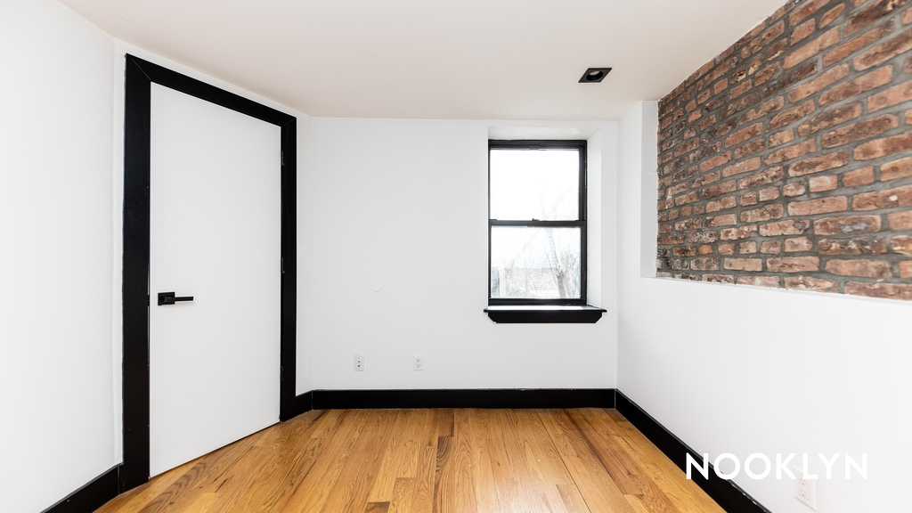 298 Gates Avenue - Photo 11