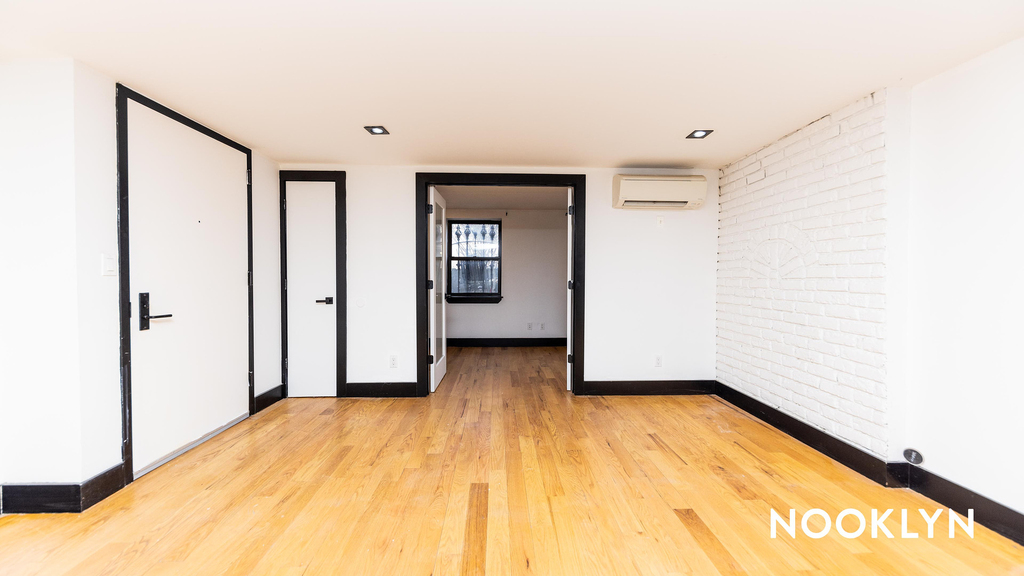 298 Gates Avenue - Photo 7