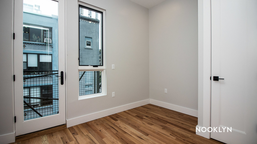 48 Jefferson Street - Photo 3