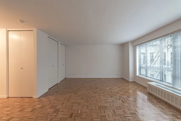 East 87th Street - Photo 3