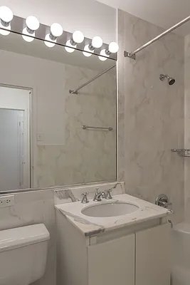 East 87th Street - Photo 12
