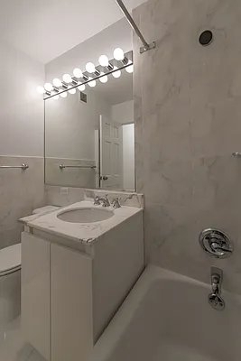 East 87th Street - Photo 11