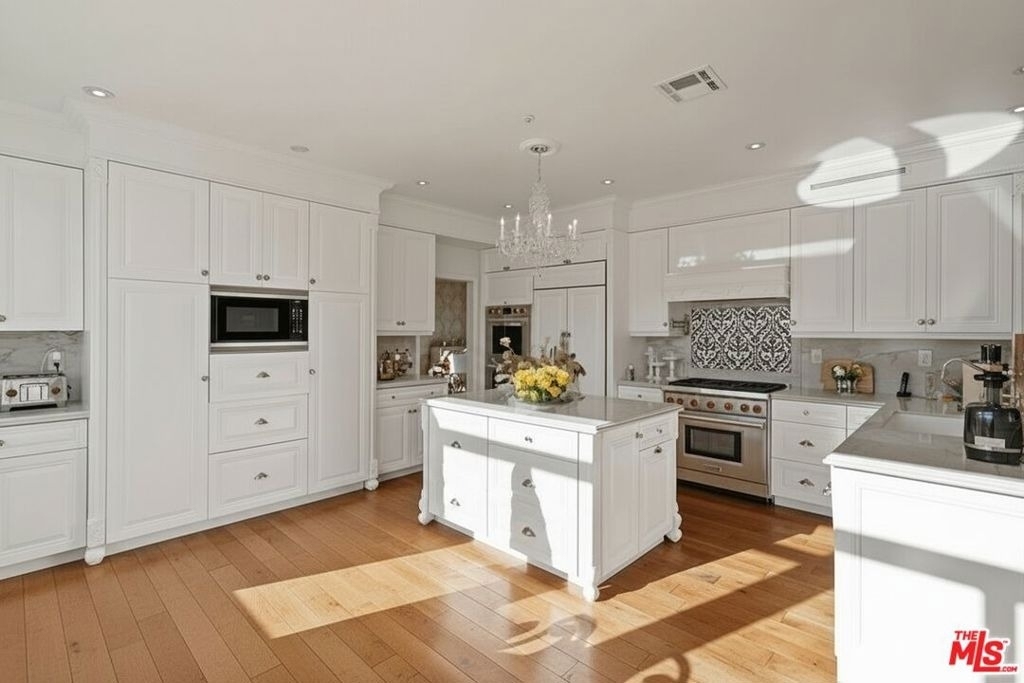 3900 Hilton Head Way - Photo 5