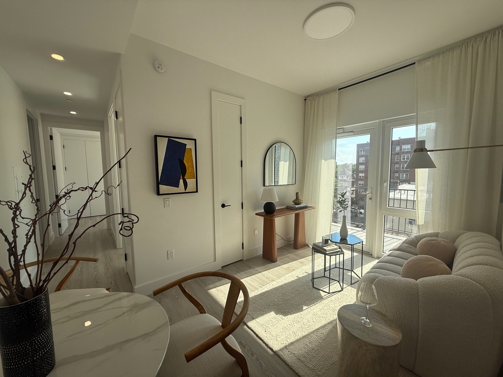 702 East 32nd Street - Photo 1