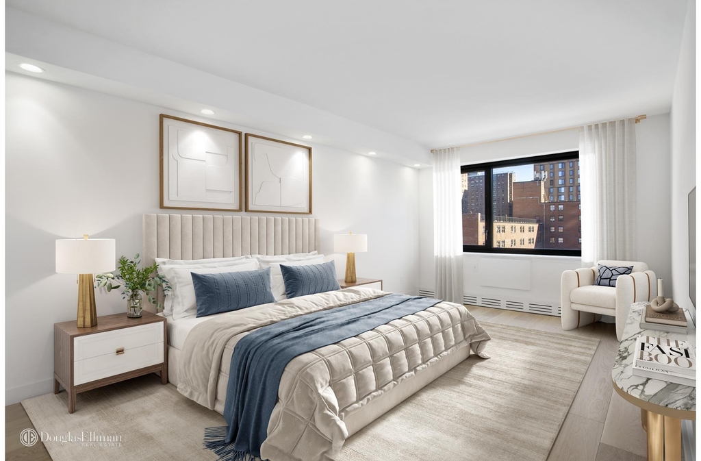 1325 Fifth Ave - Photo 2