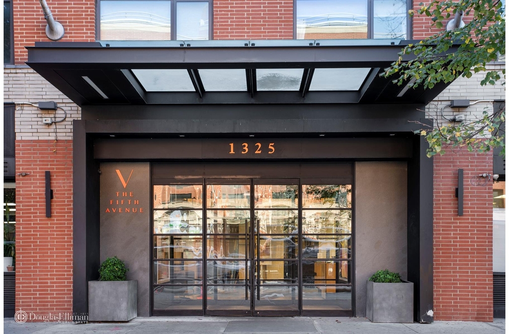 1325 Fifth Ave - Photo 6