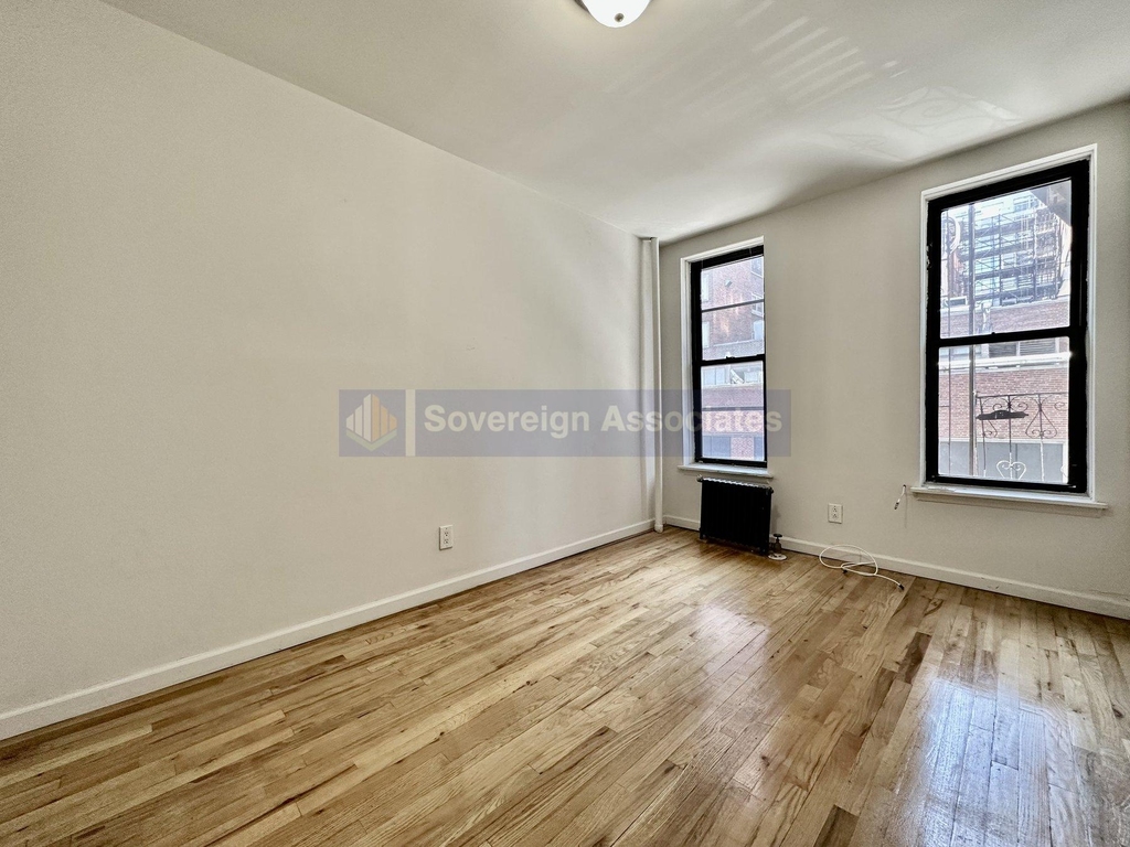 401 East 68th Street - Photo 3