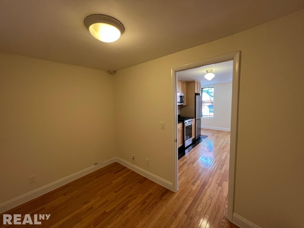 273 Mott St - Photo 5