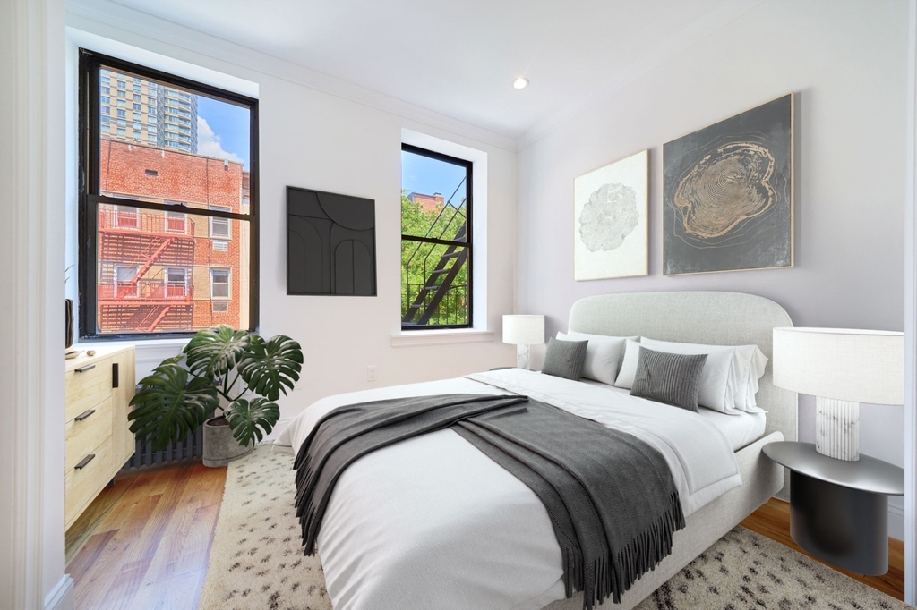 310 E 83rd Street - Photo 4