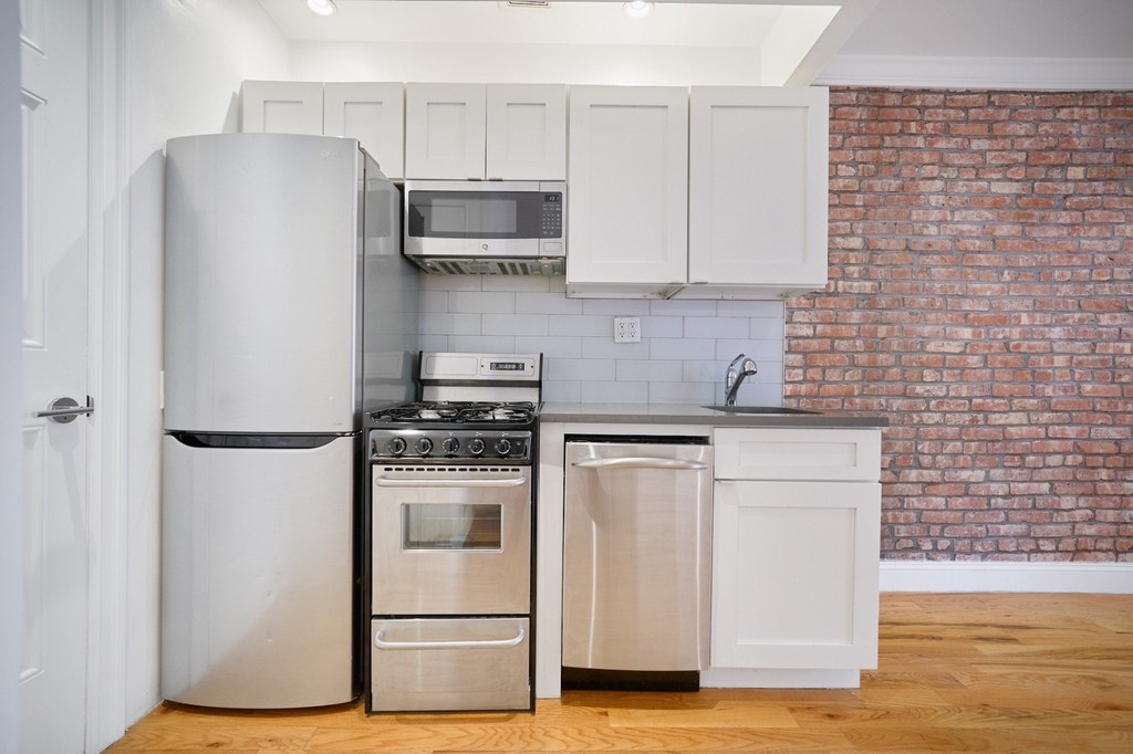 310 E 83rd Street - Photo 3