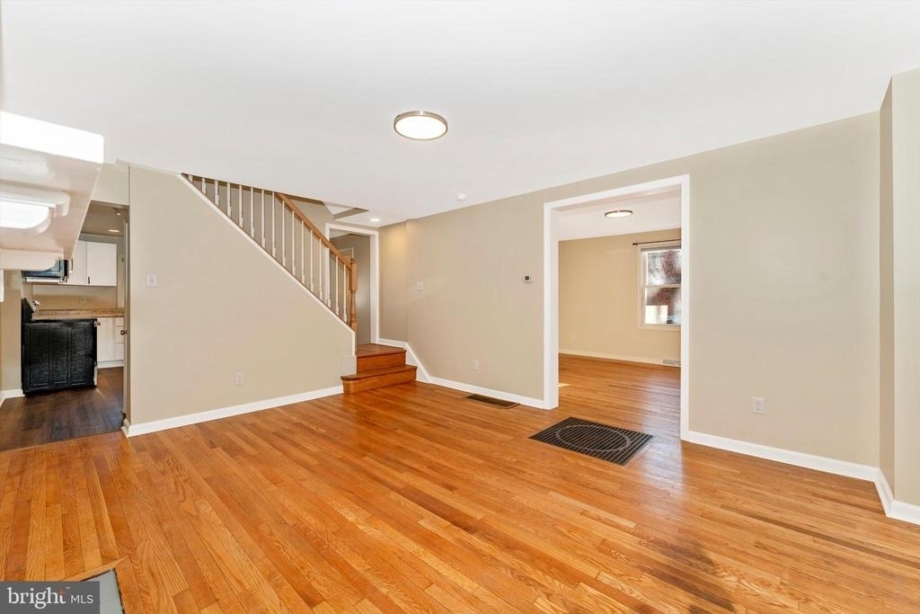72 Wayside Avenue - Photo 8