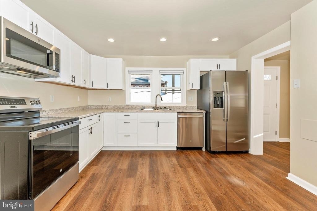 72 Wayside Avenue - Photo 13