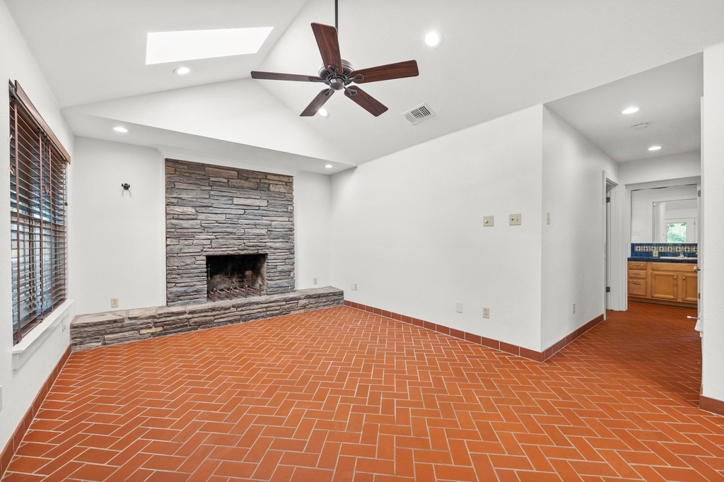 1601 West Ln - Photo 7