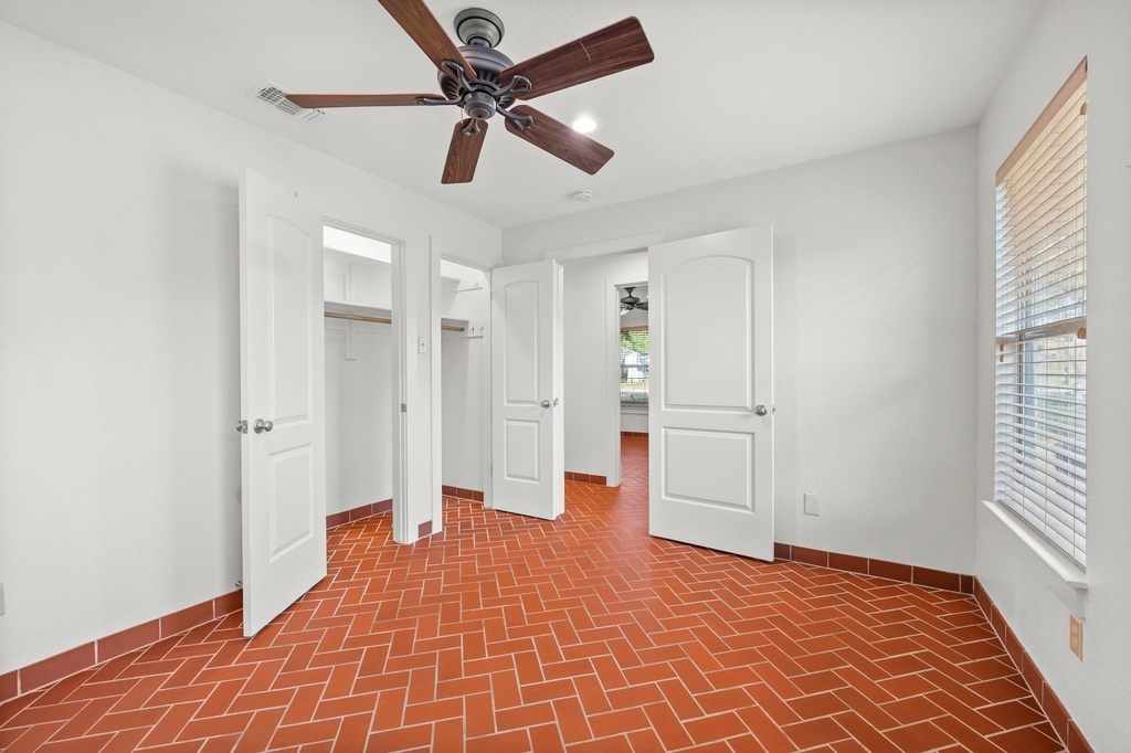 1601 West Ln - Photo 21