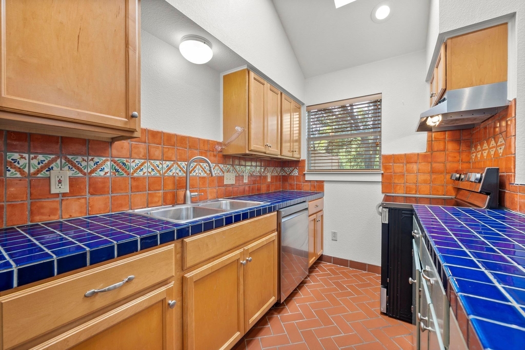 1601 West Ln - Photo 15