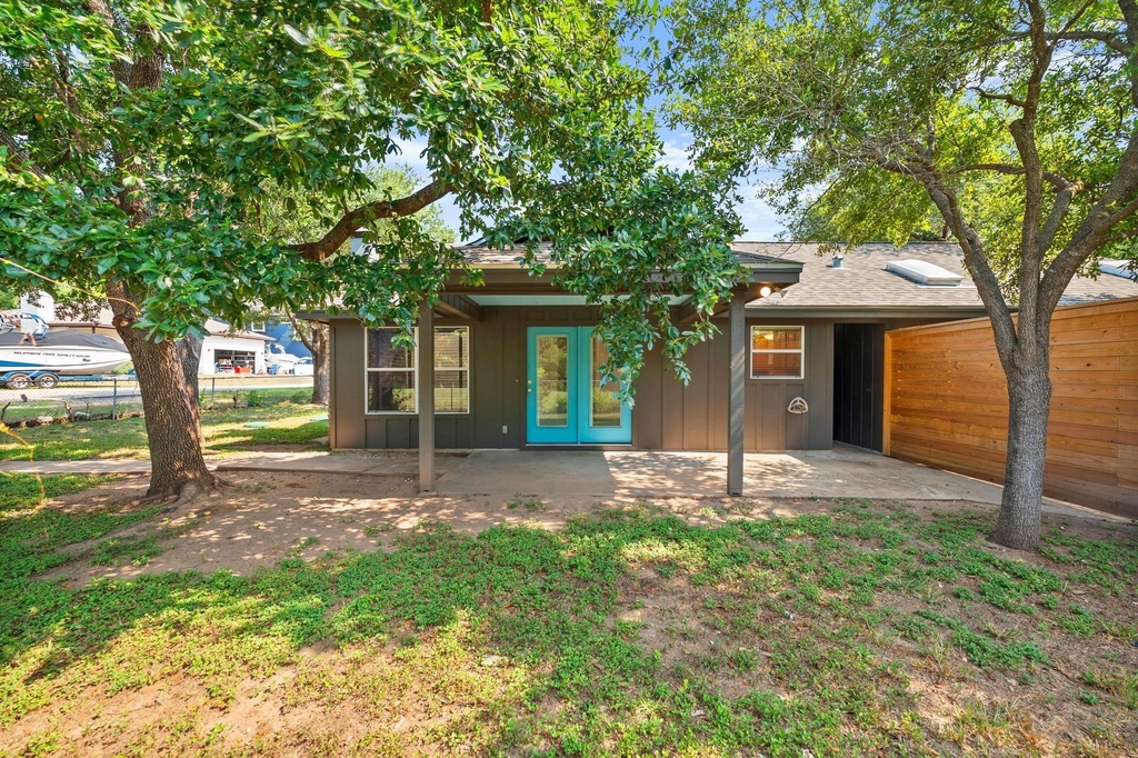 1601 West Ln - Photo 4